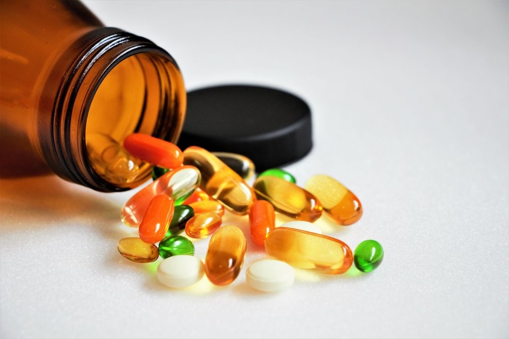 Почему нельзя принимать витамины без назначения врача?