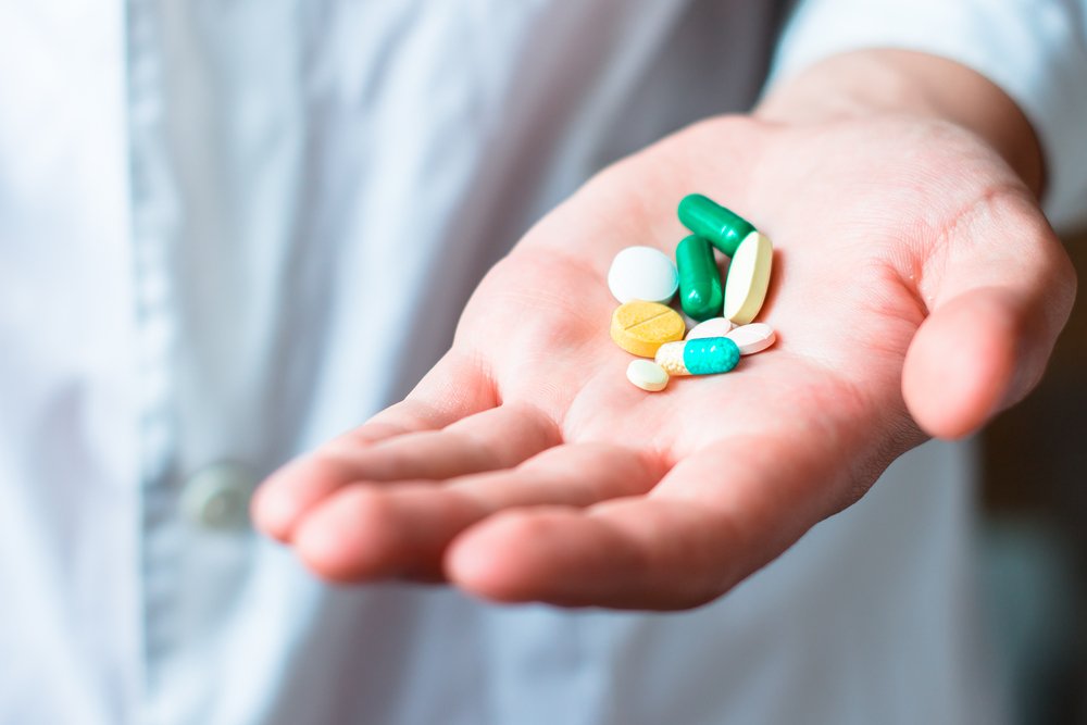 Двуликие лекарства: антибиотики, НПВС и даже витамины