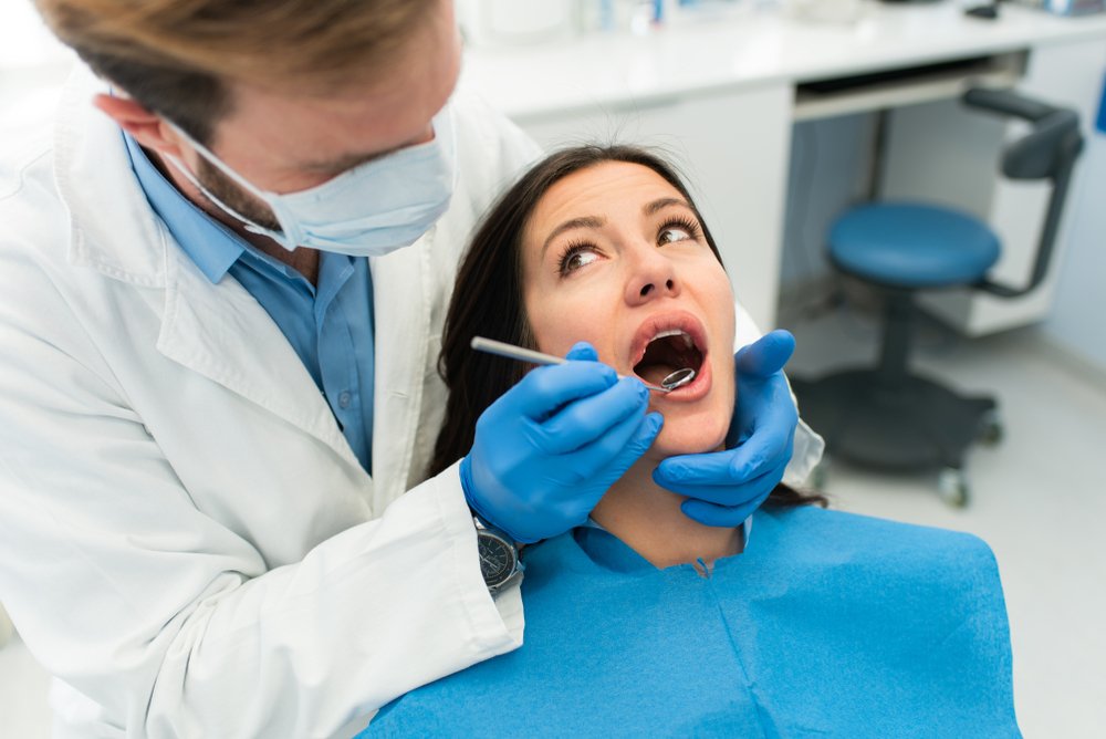 Запись на прием к стоматологу: когда нужно?