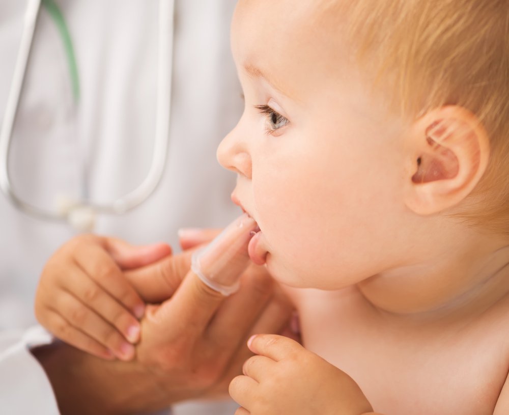 Уход за ртом у детей при болезни: как облегчить состояние ребёнка