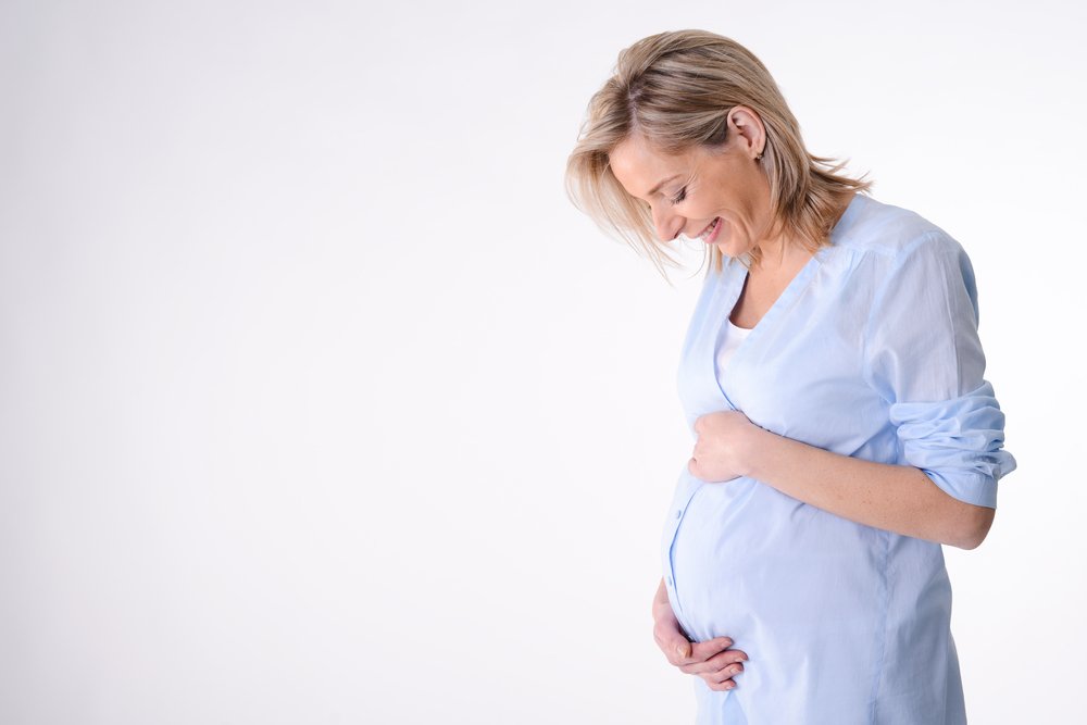 Каковы риски для матери при поздней беременности?
